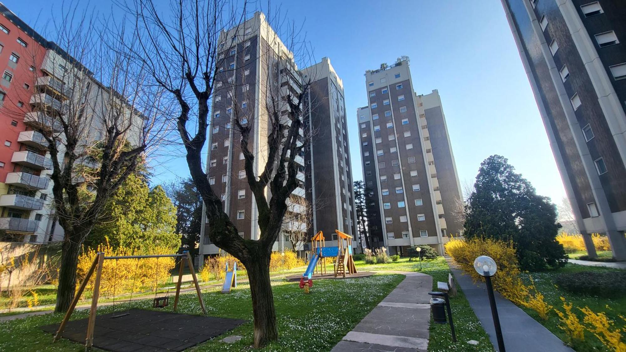 Toma Apartment Trilocale Moderno Per Max 6 Persone Milan Bagian luar foto