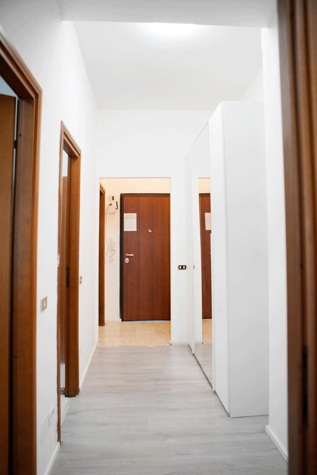 Toma Apartment Trilocale Moderno Per Max 6 Persone Milan Bagian luar foto