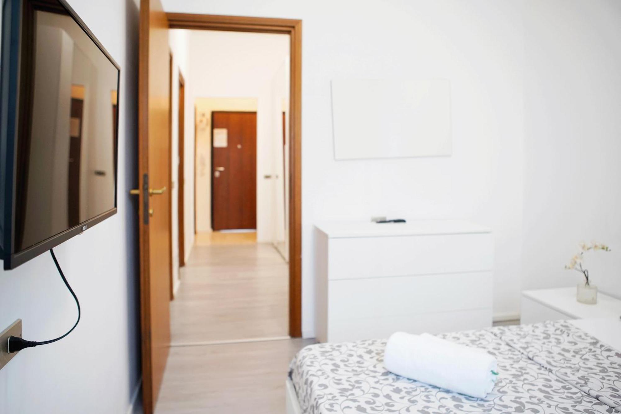 Toma Apartment Trilocale Moderno Per Max 6 Persone Milan Bagian luar foto